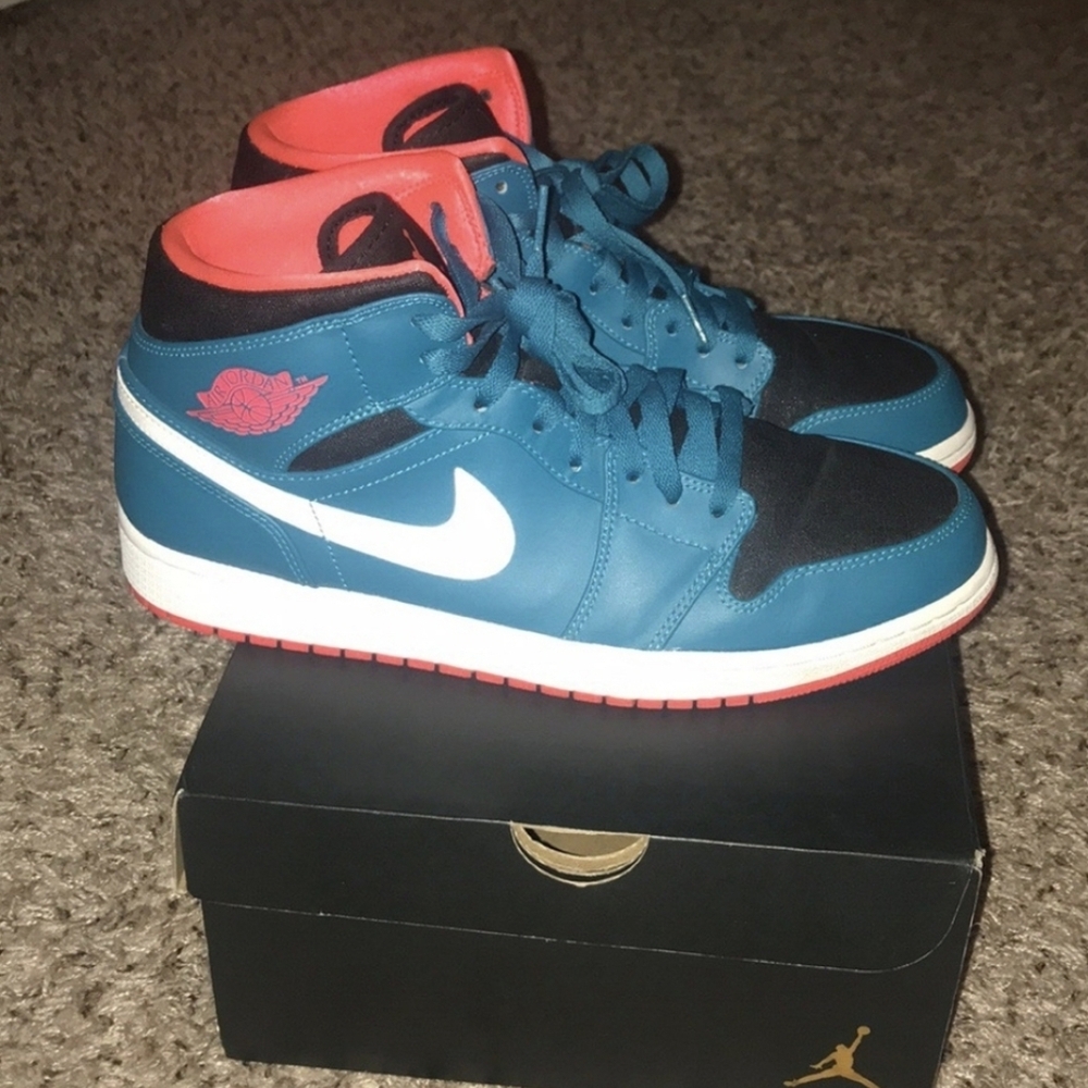 Jordan Athletic Shoes in Blue and Red